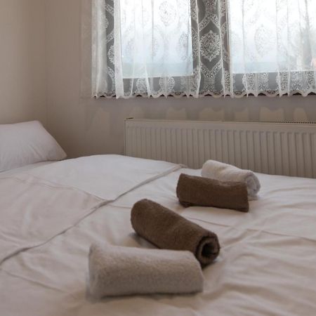 Viktorijini Konaci Aparthotel Kremna Εξωτερικό φωτογραφία