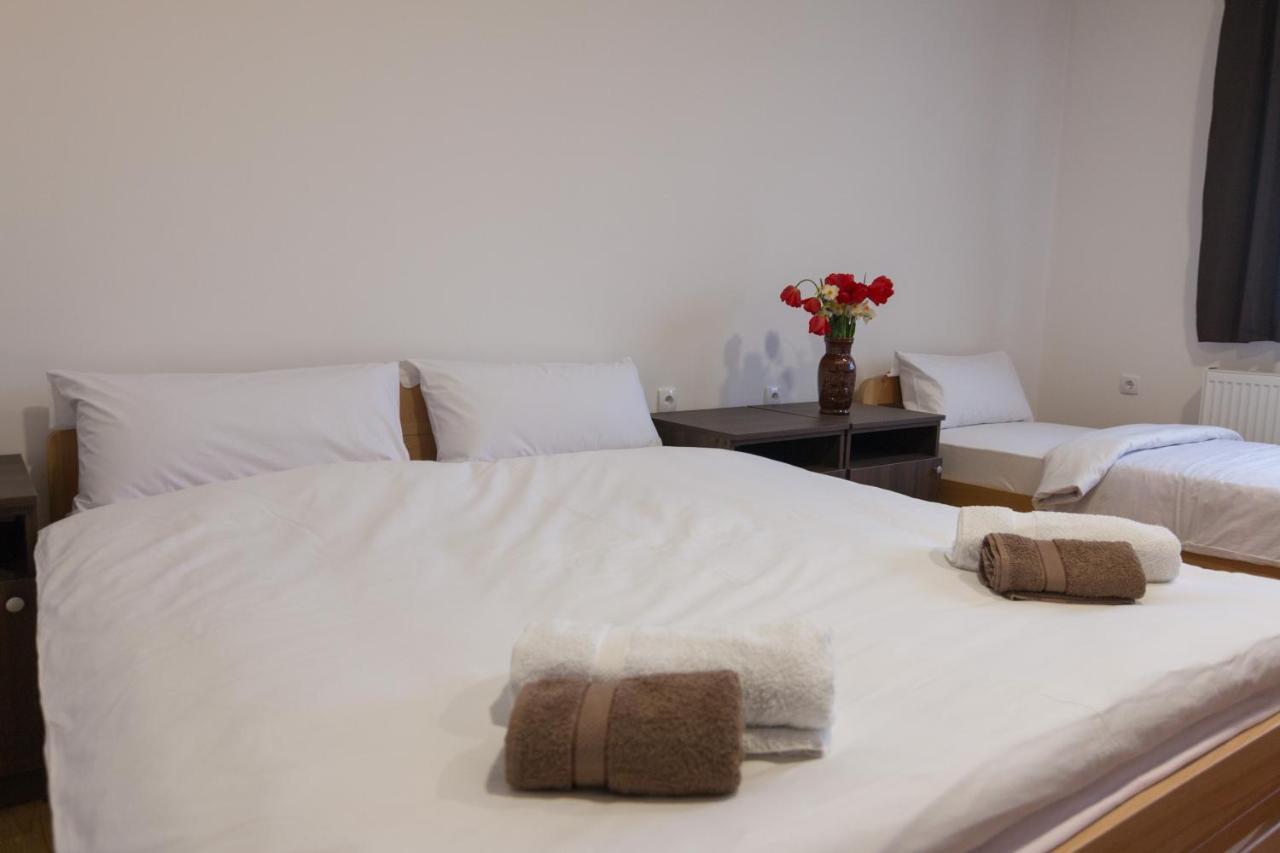 Viktorijini Konaci Aparthotel Kremna Εξωτερικό φωτογραφία
