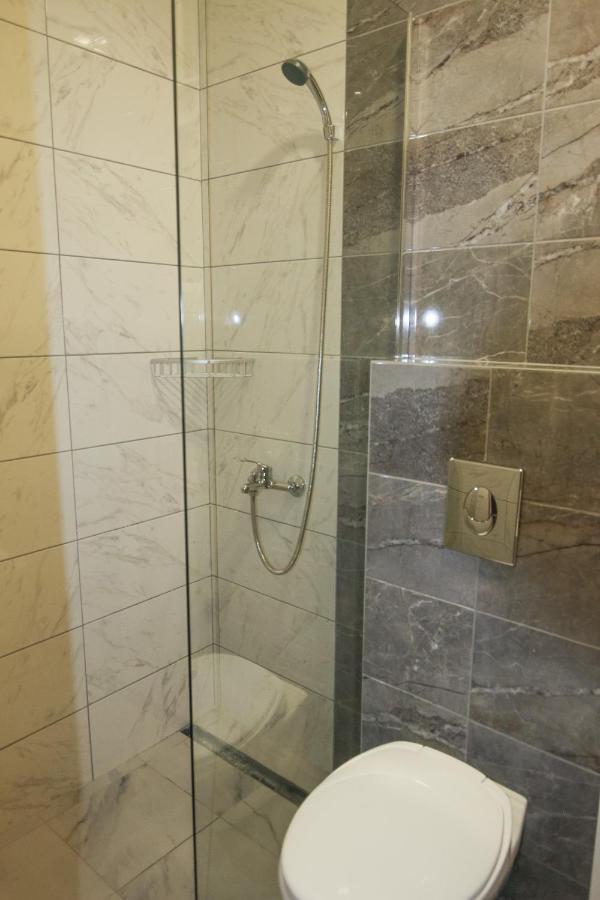 Viktorijini Konaci Aparthotel Kremna Εξωτερικό φωτογραφία