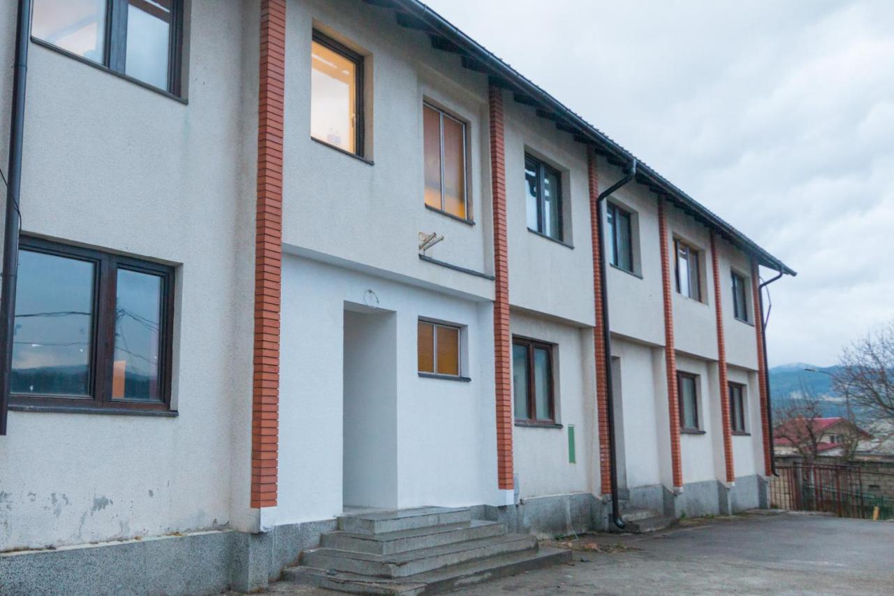 Viktorijini Konaci Aparthotel Kremna Εξωτερικό φωτογραφία
