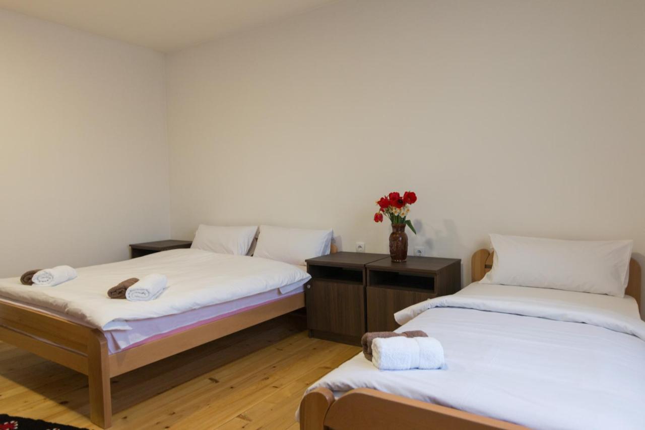 Viktorijini Konaci Aparthotel Kremna Εξωτερικό φωτογραφία